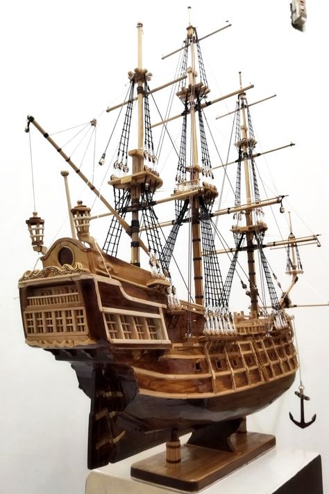 " Historia Del Rey " #handmade # icestick Medieval Ships, Pirate Ship Model, Ship In Bottle, Pirate Ships, Ship Model, Pirate Ship, Model Boats, Model Ships, Hand Made