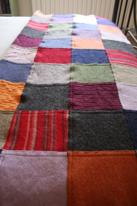 Wool Quilts Patterns Simple, Upcycled Sweater Blanket, Sweater Quilts, Wool Blanket Upcycle, Recycled Blankets, Sweater Quilt, Sweater Projects, Sweater Crafts, Sweater Blanket