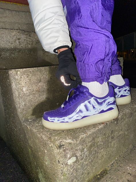 Purple Sneakers Outfit Men, Purple Shoes Outfit Men, Purple Sneakers Outfit, Skeleton Af1, Purple Outfits Men, Purple Shoes Outfit, Drip Shoes, Purple Swag, Skeleton Clothes