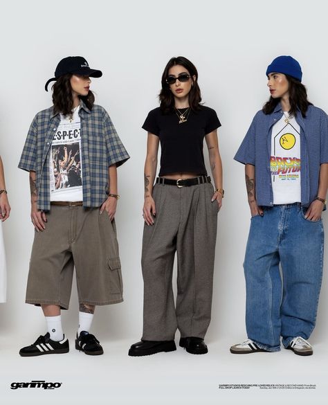 Trendy Masc Outfits, Neutral Punk Outfits, Streetwear Hot Weather, Thanksgiving Outfit Tomboy, Masculine Womens Fashion, Streetwear Fashion Tomboy, Tomboy Femme Summer Outfit, Masc Cargo Pants Outfit, Masc Women Fall Outfits