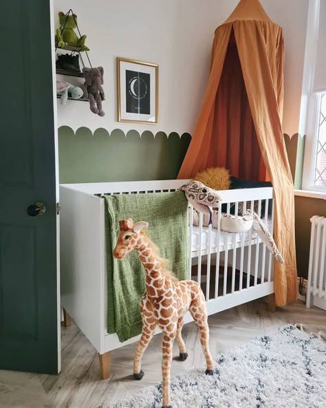 GORGEOUS GREEN IN BOYS' NURSERIES - Kids Interiors Green And Orange Nursery, Burnt Orange Nursery, Orange Nursery Boy, Modern Nursery Ideas, Budget Nursery, Orange Nursery, Nursery Makeover, Rugs For Kids, January Baby