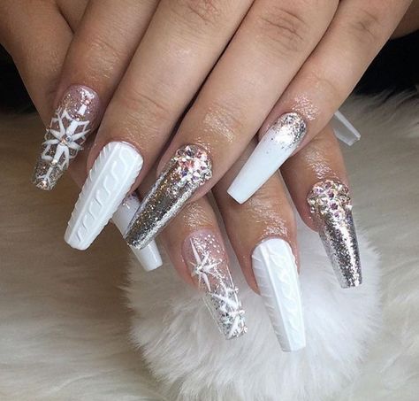 Frost Nails, Jack Frost Christmas, Diy Bts, Snowflake Nail Art, Nail Art Designs Summer, Cute Acrylic Nail Designs, Diy Nail Designs, Winter Nail Art, Winter Nail Designs