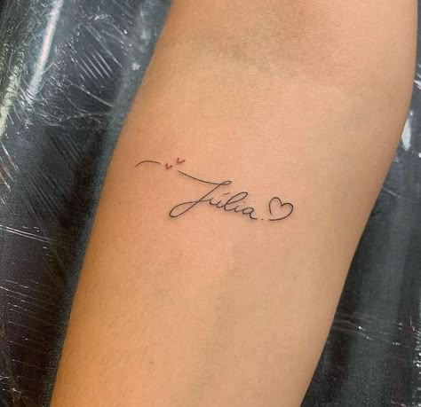 Amber Tattoo Name, Parents Names Tattoo Ideas, Elegant Name Tattoos, Name Tattoo With Design, Small Name Tattoos For Women, Name Tattoo Arm, Tattoo Ideas For Names, Julian Tattoo, Small Name Tattoo