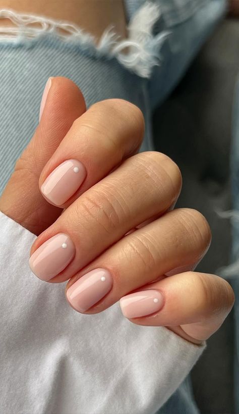 nude nails, simple nails, minimalist nails, minimalist nail ideas, nail inspirations, milky nails, short simple nails, minimalist elegant nails Spring Nail Designs Almond Shape, Nail Designs Square Shape, Nail Design Ideas Spring, Spring Nail Designs Short, Spring Nail Designs Gel, Spring Nail Designs Simple, Nail Designs Almond Shape, Neutral Nail Ideas, Nail Designs Square