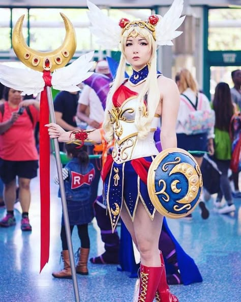 Moon Armor, Sailor Moon Costume, Moon Costume, Anime Convention, Moon Prism Power, Sailor Moon S, Moon Cosplay, Sailor Moon Stuff, Sailor Moon Cosplay