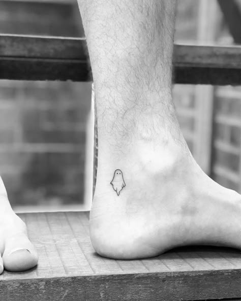 Minimalist Ghost Tattoo, Salem Tattoo, Cybersigilism Tattoo Design, Witch Inspiration, Cybersigilism Tattoo, Toe Tattoos, Script Tattoo, Traditional Tattoo Designs, Ghost Tattoo