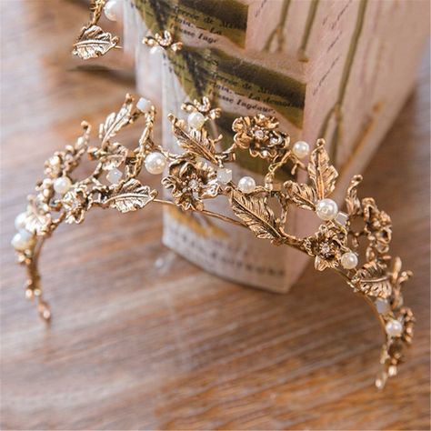 Tiara Wedding Hair, Gold Bridal Crowns, Vintage Tiara, Flower Tiara, Unique Hair Accessories, Bride Headband, Pearl Tiara, Stylish Headbands, Gold Tiara