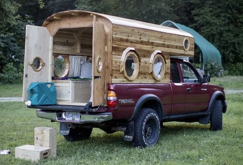 Truck Topper Camper, Diy Truck Camper, Small Truck Camper, Truck Camper Ideas, Cabover Camper, A Frame Camper, Truck Camper Shells, Truck House, Slide In Truck Campers