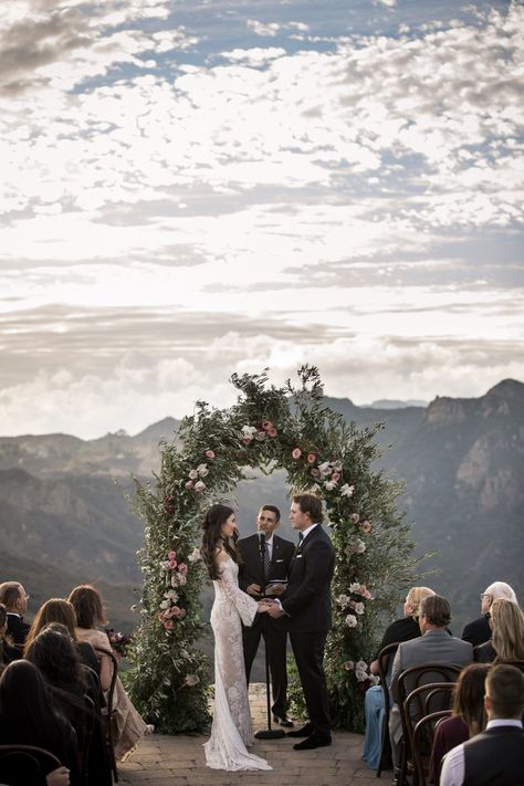 Wedding Aslie, Pretty Place Wedding, Hillside Wedding, Mountain Wedding Ceremony, Malibu Rocky Oaks Wedding, Mountainside Wedding, Mountain Wedding Ideas, Mountain View Weddings, Cliff Wedding