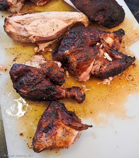 Bbq Chicken Brine, Texas Bbq Recipes, Summer Menu Ideas, Chicken Brine, Texas Culture, Fire Recipes, Smoked Chicken Recipes, Texas Recipes, Bbq Chicken Recipe