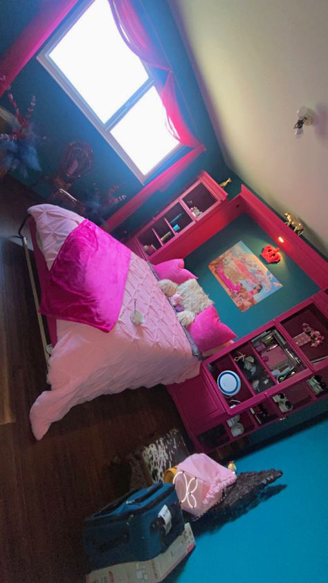 Pink And Turquoise Decor, Pink And Turquoise Bedroom, Miku Room, Braid Colours, Pink And Teal Bedroom, Teal And Pink Bedroom, Pink And Gold Bedroom, Hot Pink Room, Big Girl Room Ideas