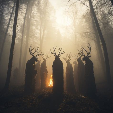 Deer Witch Aesthetic, Forest Vampire Aesthetic, Eldritch Horror Outfit, Monster Hunting Aesthetic, Scary Folklore, Deer Horror, Hag Aesthetic, Pagan Folklore, Appalachia Aesthetic