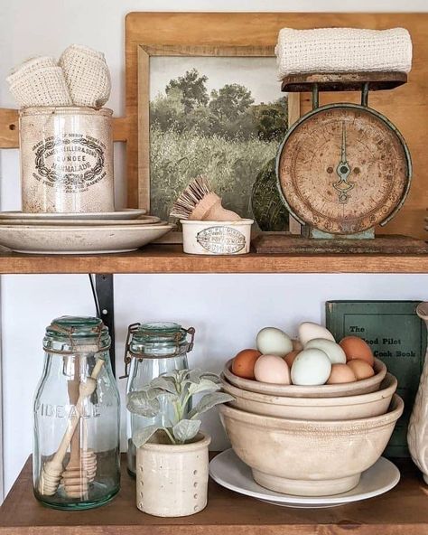 Copper Saucepan Display, Home Made Vintage, Authentic Farmhouse Style, Non Farmhouse Decor, Antique Homestead Decor, Vintage Kitchen Vignettes, Vintage Decor Styling, French Soap Display, Old School Farmhouse Decor