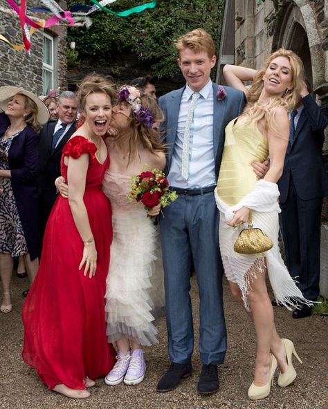 Movie Wedding Dresses, Bride Wars, Zoe Kazan, Wedding Dress Costume, Gossip Girl Blair, Best Costume Design, British Wedding, Red Wedding Dress, Vanessa Kirby