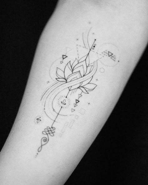 Tattoo Idea Spiritual, Healing Journey Tattoo, Self Healing Tattoo Ideas, Unalome Tattoo Ideas, Self Growth Tattoo, Lotus Tattoo Shoulder, Line Floral Tattoo, Fine Line Floral Tattoo, Unalome Tattoos