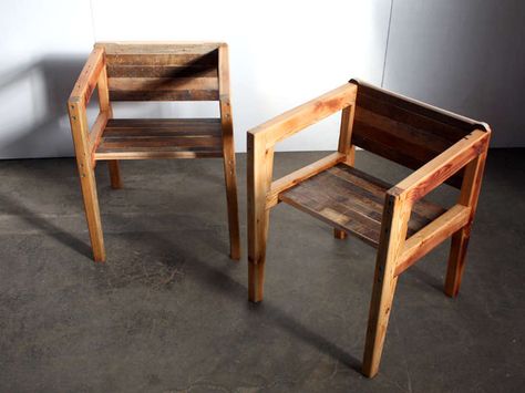 Using salvage oak trim from the demo jobs I've been working to make a pair of these. Diy Wood Chair, Wood Chair Diy, Wood Chair Design, Chair Designs, Diy Dining, Wooden Chairs, Scrap Wood Projects, Diy Holz, Chaise Design