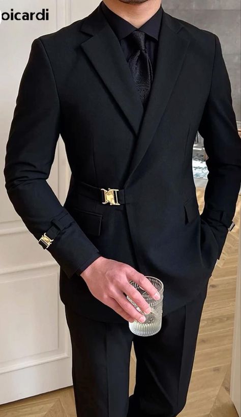 Award Ceremony Outfit Men, Black Formal Wear Men, Prom Men Outfit Ideas Black, Fancy Outfits For Men, Suit Looks For Men, Black Formal Outfit Men, Suits For Men, Mexican Suit, Black Suits Men