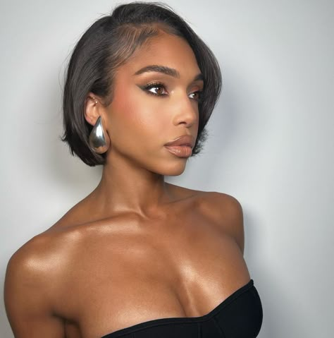 Short Hair Blowout, Lori Harvey, Short Sassy Hair, Cut Her Hair, Sassy Hair, Hair Crush, Relaxed Hair, Short Hair Styles Pixie, Face Card