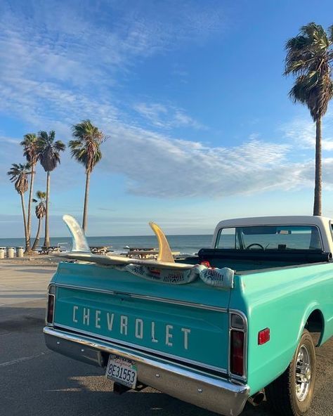 Surf Aesthetic, Image Moto, Beachy Aesthetic, Surf Vibes, Beach Cars, Sunny Beach, Summer Feeling, Summer Dream, Summer Pictures