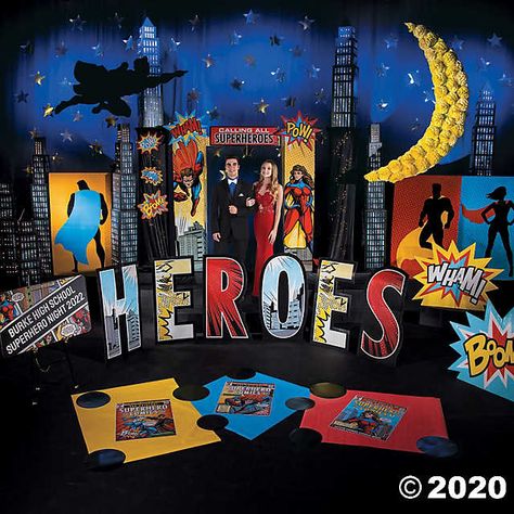 Marvel Avengers Party Decorations, Comic Book Decorations, Comic Theme Party Decorations, Superhero Reception Ideas, Superhero Book Fair, Cardboard Superhero, Superhero Vbs Decorations, Comic Book Party Decorations, Super Hero Party Decorations