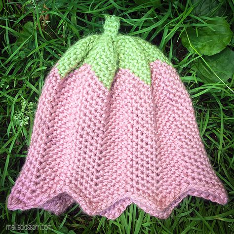 Crochet Tulip Hat Pattern Free, Flower Beanie Crochet, Crochet Flower Hat Pattern, Tulip Hat Crochet Pattern, Tulip Hat Crochet, Crochet Tulip Hat, Flower Crochet Hat, Tulip Hat, Crochet Flower Hat