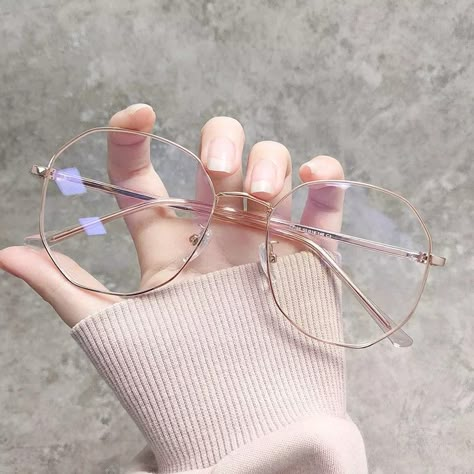 Clear Glasses Frames Women, Glasses Women Fashion Eyeglasses, Glasses For Face Shape, Cute Glasses Frames, Glasses Frames Trendy, Classy Glasses, Casual Glamour, Fancy Glasses, Glasses Inspiration