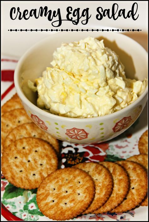 This Creamy Egg Salad is a delicious, extra creamy, and plenty filling spring time meal perfect for picnics, potlucks, and lunch boxes! It also is a tasty addition to your Easter brunch buffet. Creamy Egg Salad, Easter Brunch Buffet, Crispy Oven Fried Chicken, Creamy Eggs, Oven Fried Chicken, Pan Seared Salmon, Lunch Box Recipes, Fries In The Oven, Egg Salad