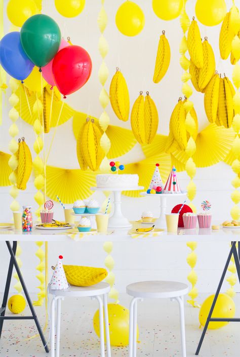 Banana Birthday, Banana Party, George Birthday Party, Curious George Birthday Party, Curious George Party, Monkey Party, Curious George Birthday, Fest Temaer, Kids Birthday Themes