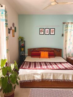 India Room Decor Indian Style, Bedroom Paint Ideas Indian, Room Decor Bedroom Indian, Indian Room Decor Ideas Bedroom, Indian Bedroom Colour Ideas, Simple Small Indian Bedroom Ideas, Colourful Bedroom Aesthetic, Room Decor Ideas Indian, Indian Bedroom Interior