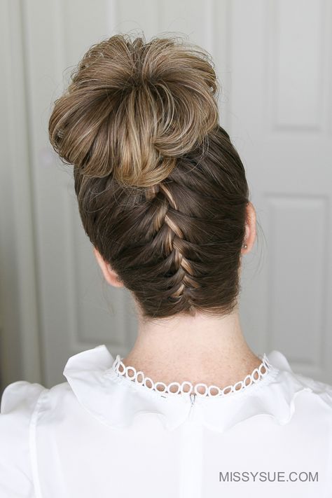 Upside Down French Braid High Bun Knot Hairstyles, High Bun Hairstyles, French Braid Ponytail, Wedge Hairstyles, Top Knot Hairstyles, Asymmetrical Hairstyles, Hairstyles With Glasses, Heatless Hairstyles, High Bun