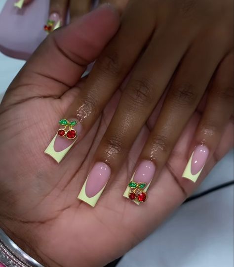 Medium Nail Designs, Business Nails, Hello Nails, Pink Ombre Nails, Winter Nails Acrylic, Hard Nails, Classic Nails, French Tip Acrylic Nails, Dope Nail Designs