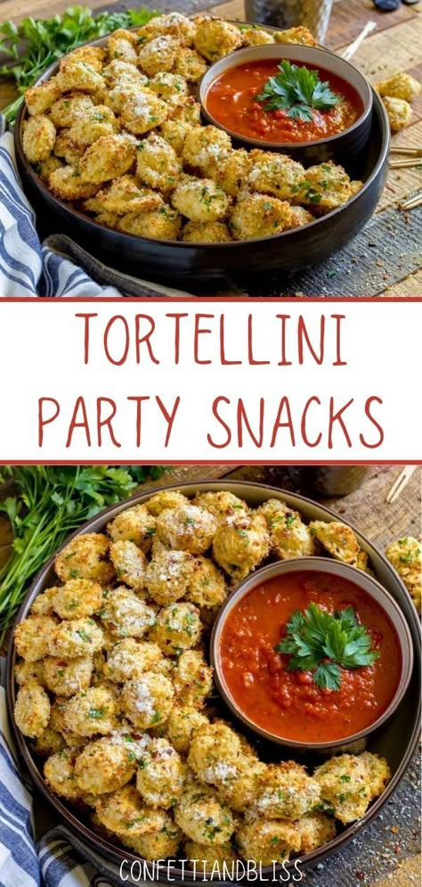 cheese tortellini party snacks Tortellini Bites, Party Snacks Easy Appetizers, Easy Party Snacks, Party Snacks Easy, Zucchini Puffer, Appetizers Easy Finger Food, Best Appetizer Recipes, Snacks Easy, Cheese Tortellini