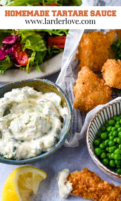 Super easy and tasty homemade traditional tartare sauce perfect with fish, seafood and as a dip too #tartaresauce #tartarsauce #saucetartare #fishsauce #fishandchips #larderlove Tartare Sauce Recipe, Tartare Sauce, Sauce Video, Sauce Tartare, Homemade Tartar Sauce, Tomato Pasta Sauce, Easter Stuff, Homemade Mayonnaise, Brown Sauce