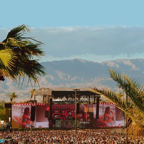 Coachella Pictures, Summer Branding, Coachella Stage, Woodstock '99, Coachella 2023, Outdoor Stage, Arcade Fire, Admission Ticket, Rage Against The Machine