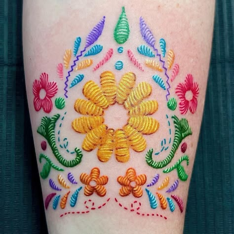 Mexican Flower Embroidery Tattoo, Mexican Design Tattoo, Latin Embroidery, Mexican Folk Art Tattoos, Mexican Heritage Tattoos For Women, Mexican Embroidery Tattoo, Mexican Heritage Tattoos, Tile Tattoo, Embroidered Tattoo