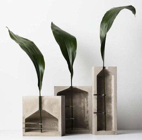 Products that showcase why concrete is the trending design material | Yanko Design American Architecture, Concrete Projects, Concrete Art, Concrete Design, Yanko Design, Concrete Decor, Vase Design, Contemporary Architecture, French Design