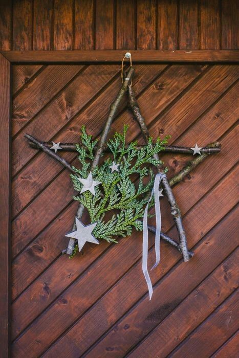 Upcycled Christmas Decorations, Natural Christmas Decor, Natural Christmas, Holiday Crafts Christmas, Christmas Decorations Rustic, Dressing Room Design, Christmas Wreaths Diy, Winter Solstice, Christmas Deco