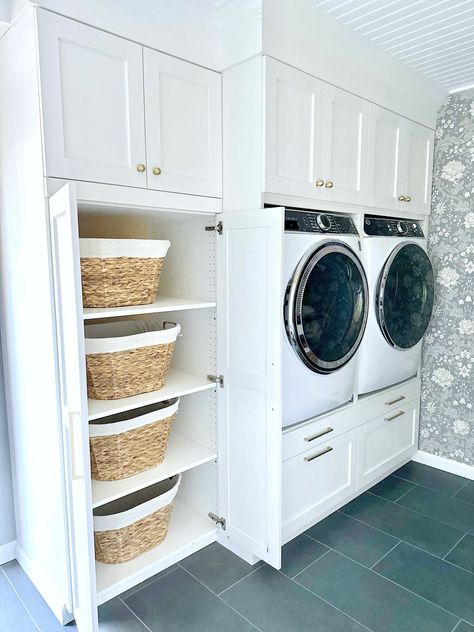 Discover the ultimate space-saving solution with built-in washer and dryer cabinets. Streamline your laundry room and maximize efficiency with seamless integration. Washer And Dryer Cabinets, Ikea Laundry, Laundry Room Decor Ideas, Laundry Room Organization Ideas, Laundry Room Baskets, Ikea Laundry Room, Room Organization Ideas, Laundry Basket Storage, Laundry Room Layouts