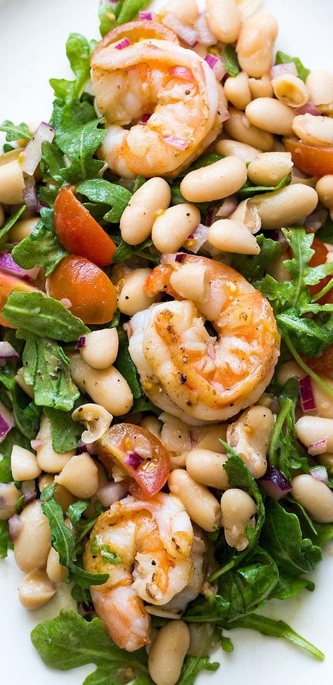 Quick and easy shrimp arugula salad with white beans and cherry tomatoes! Takes 20 min to make. Mediterranean diet friendly too. Healthy! Shrimp Arugula, Mediterranean Diet Meal Prep, فاصوليا بيضاء, Salad With White Beans, Shrimp Spinach, Diet Meal Prep, Cherry Tomato Salad, Meal Prep On Fleek, Tomato Salad Recipes