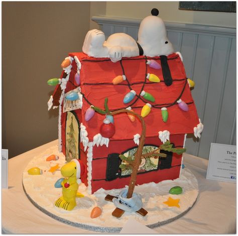 ginger bettys quincy | Pinehills Gingerbread House Tour - December 2010 Snoopy Gingerbread House, Gingerbread Contest, Gingerbread House Contest, Gingerbread Competition, Gingerbread House Competition, Homemade Gingerbread House, Christmas Gingerbread Houses, Cool Gingerbread Houses, Gingerbread House Template