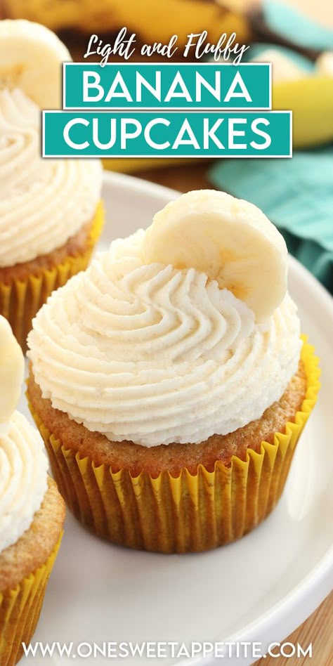 Banana Muffins With Frosting, Banana Bread Cupcakes Moist, Banana Cupcake Recipe Moist, Banana Cupcakes With Cake Mix Recipes, Banana Cupcakes With Cinnamon Frosting, Banana Cupcakes Easy, Red Velvet Cupcake Recipes, Banana Nut Cupcakes, Cupcake Recipes Red Velvet