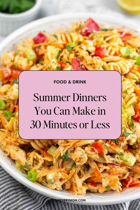 These easy 30 summer dinner recipes are perfect for families and can be done within 30 minutes or less. Fast Summer Dinner Recipes, Easy Summer Meals Dinner Families, Easy Healthy Summer Dinners, August Dinner Ideas, Cool Dinners For Hot Days, Easy Vacation Dinners, Easy Summer Supper Ideas, Quick Yummy Dinners, Dinner For Hot Days Summer