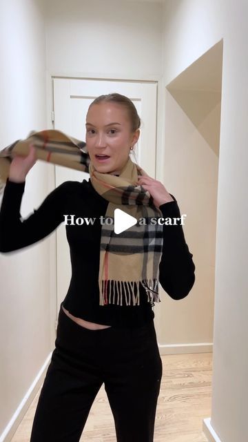 Maija Margaret on Instagram: "My favorite way to tie a scarf 🤍 Had to share now that the season is here 🍂" How To Wrap Scarf, How To Scarf Wrap, Different Ways To Tie A Scarf, Tie A Scarf Around Your Neck, How To Style A Scarf Winter, How To Use A Scarf, Tying Scarfs How To Neck Scarves, Tie Scarf How To Neck Scarves, How To Style Scarf Outfit