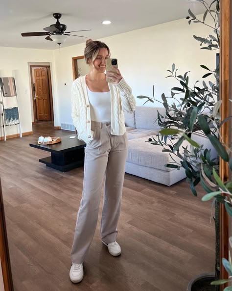 White cardigan, white tank, trousers, veja sneakers, claw clip Buisness Casual Outfits, Business Casual Fits, Trendy Business Casual Outfits, Trousers Women Outfit, Buisness Casual Women, Corporate Girly, Cute Business Casual, Business Fits, Dress Pants Outfits