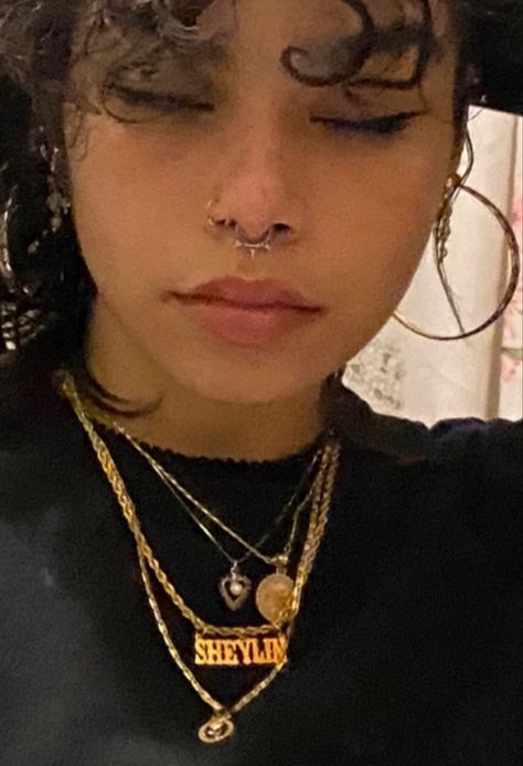 Chain Septum Ring, Chain Septum, Nose Chain, Piercing Inspo, Septum Ring, Piercings, Chain Necklace, Nose Ring, Chain