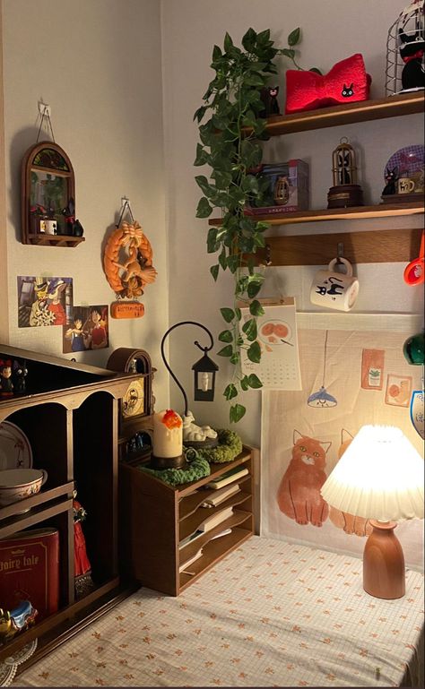 Ghiblicore Aesthetic Room, Ghibli Inspired Room, Studio Ghibli Room Decor, Ghibli Room Decor, Studio Ghibli Room, Ghibli Room, College Apartment Decor, Desk Inspo, Redecorate Bedroom