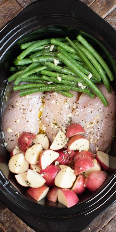 Slow Cooker Chicken, Potatoes and Green beans is a healthy one-pot meal that is full of flavor. - The Magical Slow Cooker Meal Prep In Crockpot Healthy, Easy Food Recipes For Dinner Healthy Crockpot, Croc Pot Dinner Ideas Healthy, Crockpot Chicken With Green Beans, Healthy Crockpot Meals For Two, Healthy Dinner Recipes For Two Crockpot, Easy Dinner Recipes For Family Healthy Crock Pot, Crockpot Chicken Recipes With Potatoes, Crock Pot Chicken Potatoes Green Beans