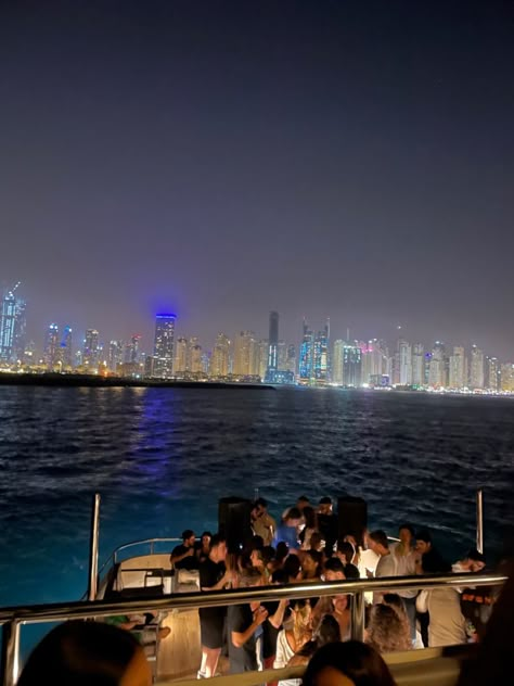 Yatch Party Aesthetic Night, Yacht Birthday Party Aesthetic, 18th Birthday Yacht Party, Yatch Aesthetic Night, Yacht Party Aesthetic Night, Cruise Party Aesthetic, Miami Boat Party, Yacht Bday Party, Yacht Aesthetic Party