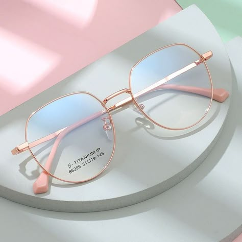 Fancy Glasses Frames, Gogals For Women Fashion Styles, Spex Frames Women, Clear Glasses Frames Women, Glasses Women Fashion Eyeglasses, Cute Glasses Frames, Glasses Frames Trendy, Classy Glasses, Fancy Glasses