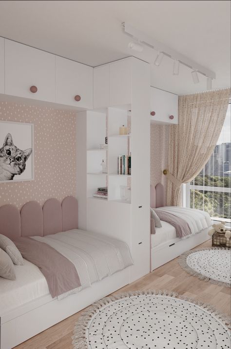 Soft white-pink room for girls Bedroom Ideas For 3 Sisters, Small Room Cozy, Sisters Bedroom Ideas, Small Room Girl, Small Shared Bedroom, Small Girls Bedrooms, Twin Girl Bedrooms, Sister Bedroom, Sibling Room